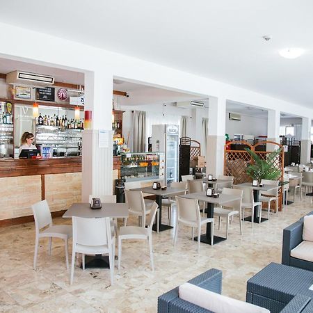 Hotel Laura คาวัลลิโน-เตรปอร์ติ ภายนอก รูปภาพ