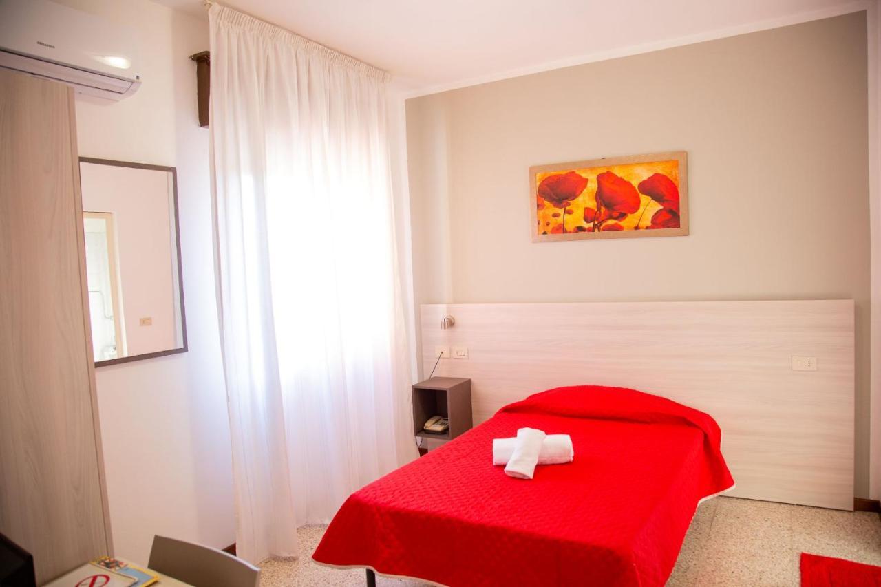 Hotel Laura คาวัลลิโน-เตรปอร์ติ ภายนอก รูปภาพ